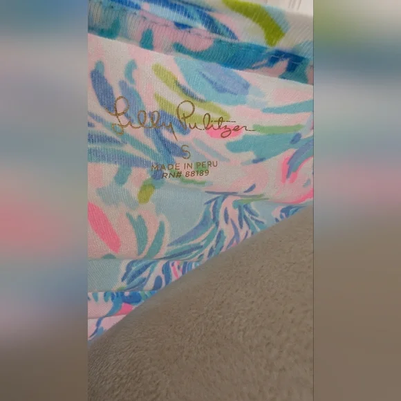 Lilly Pulitzer Finn Long Sleeve Print Women's Top - Picture 7 of 9